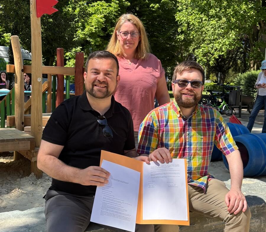 Neuer Spielplatz an der Poststraße feierlich eröffnet – Ortsverein Mitte übernimmt Patenschaft